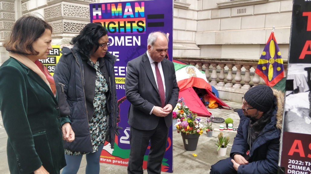 Bambos Charalambous MP, Catherine West MP and Janet Daby MP visiting Vahid Beheshti outside the Foreign Office