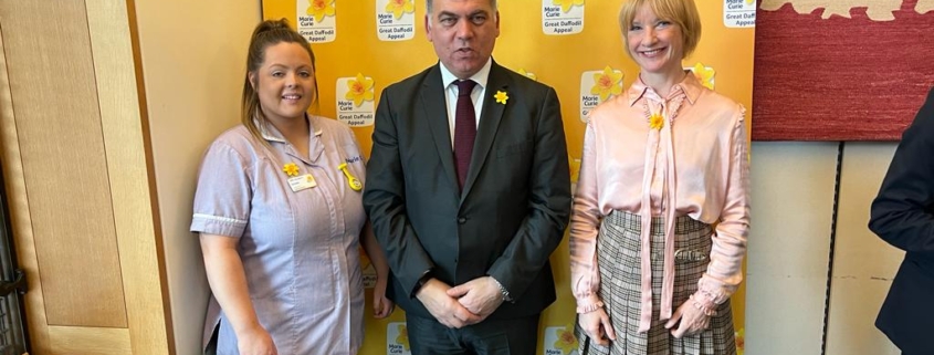 Bambos Charalambous MP supporting Marie Curie's Great Daffodil Appeal